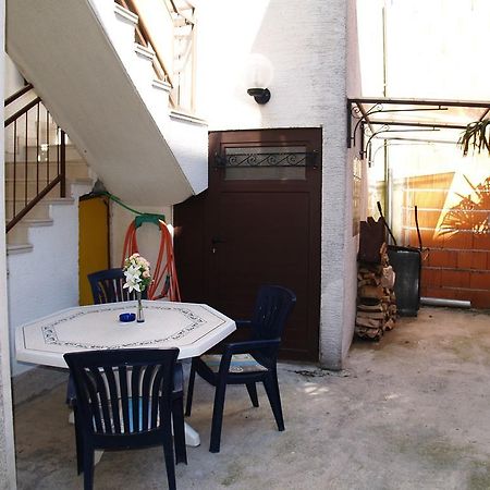 Apartment Nana 1 希贝尼克 外观 照片